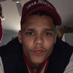 Meet your Posher, Ethan